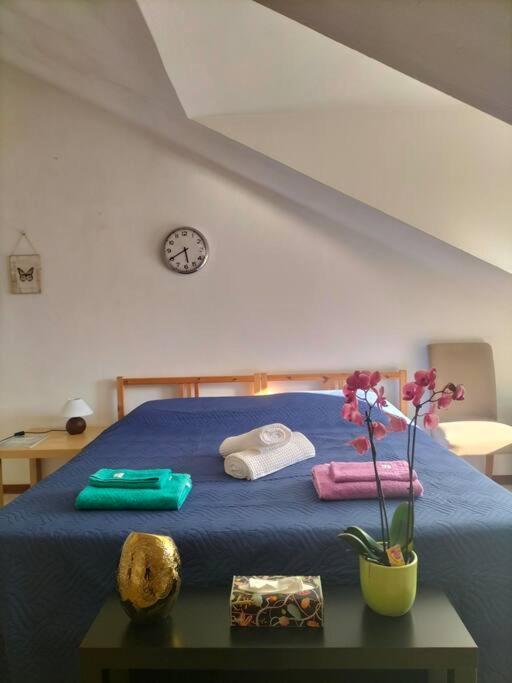 La Casa Di Marta - Ampia Ed Accogliente Mansarda In Piazza Statuto Appartement Turijn Buitenkant foto