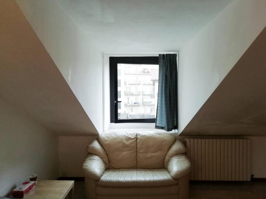 La Casa Di Marta - Ampia Ed Accogliente Mansarda In Piazza Statuto Appartement Turijn Buitenkant foto