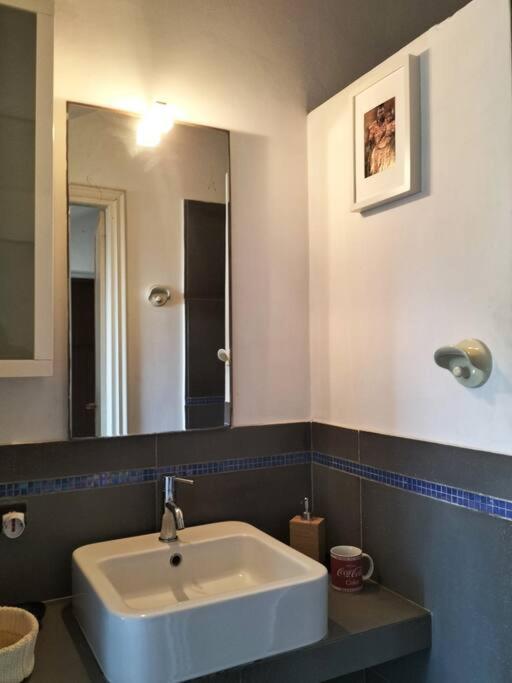 La Casa Di Marta - Ampia Ed Accogliente Mansarda In Piazza Statuto Appartement Turijn Buitenkant foto